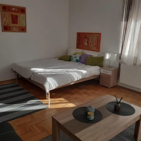 Aroma Apartman Hajduszoboszlo Exterior photo